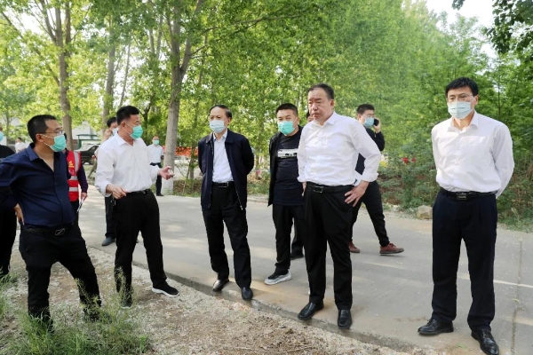 展鑫书记带队调研水利工程及登丰里社区项目建设等工作